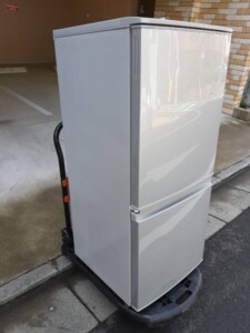 シャープ 冷凍冷蔵庫 SJ-D14C-S