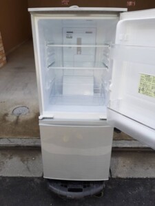 シャープ 冷凍冷蔵庫 SJ-D14C-S