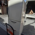 HITACHI（日立）　 3ドア冷凍冷蔵庫　R-S27CMV