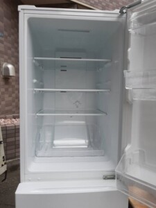 ヤマダ 冷凍冷蔵庫 YRZ-F15G1