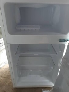 アマダナ 冷凍冷蔵庫 AT-RF85B