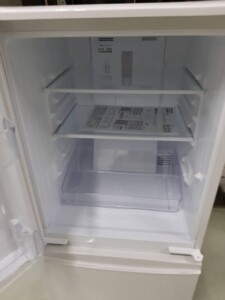 シャープ 137L 2ドア冷凍冷蔵庫 SJ-D14F-W 2020