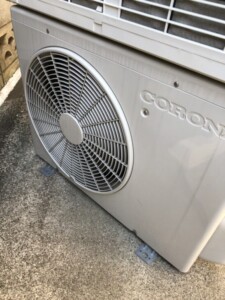 コロナ ルームエアコン USH-U2219R