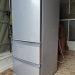 アクア製の冷蔵庫AQR-271Fを出張査定しました