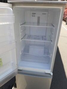 シャープ 2ドア冷蔵庫 SJ-D17B-S 2016