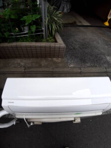 東芝 ルームエアコン RAS-F281M