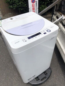 SHARP（シャープ）　5.5キロ　全自動洗濯機　ES-GE5A-V　2017