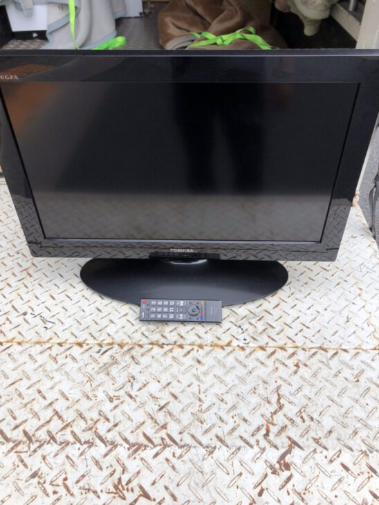 TOSHIBA（東芝）　26型液晶テレビ　26A1　2010