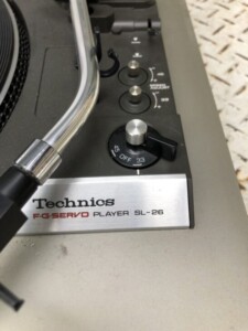 テクニクス ターンテーブル SL-26