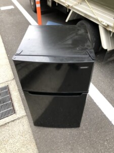 山善 冷凍冷蔵庫 YFR-D90