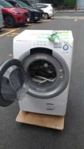 SHARP(シャープ)7.0キロ ドラム式洗濯機 ES-S7A-WL 2017年製