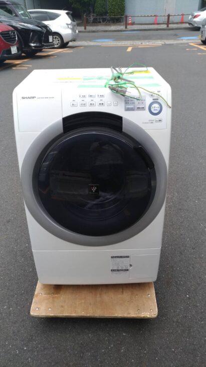 ドラム式洗濯乾燥機の出張査定で、港区へ行きました。