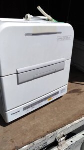 Panasonic(パナソニック) 食器洗い乾燥機 NP-TM8 2016年製