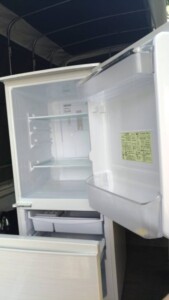 SHARP(シャープ)137L  2ドア冷蔵庫 SJ-D14F 2020年製