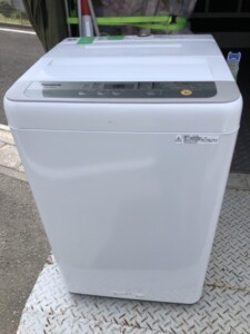 Panasonic(パナソニック)5.0キロ 全自動洗濯機 NA-F50B12J 2019年製