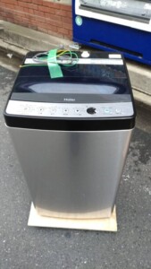 Haier(ハイアール)5.5キロ 全自動洗濯機 JW-XP2C55E 2018年製