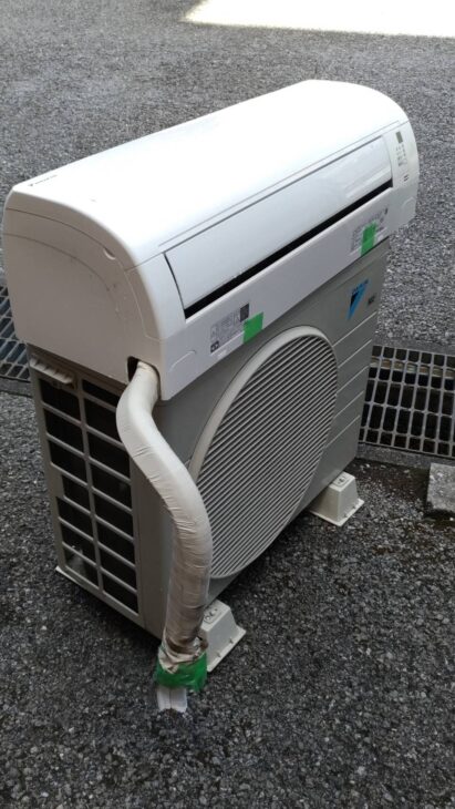 DAIKIN（ダイキン）2.2KW ルームエアコン　F22VTES-W　2018年製