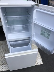 AQUA(アクア)157L 2ドア冷凍冷蔵庫 AQR-16D 2015年製