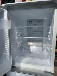 SHARP(シャープ)137L 2ドア冷凍冷蔵庫 SJ-GD14F 2020年製