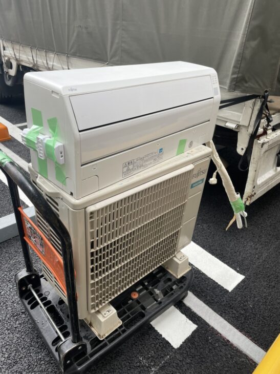 先日お邪魔した台東区浅草のお客様より 富士通エアコンAS-C22H-W 