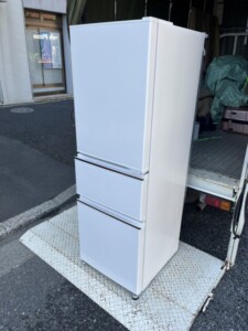 MITSUBISHI(三菱)272L 3ドア冷凍冷蔵庫 MR-CX27C-W1 2018年製