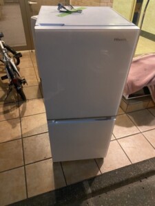 Hisense(ハイセンス)134L 2ドア冷蔵庫 HR-G13B-W 2020年製