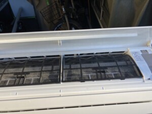 Panasonic(パナソニック)2.2Kw ルームエアコン CS-220DFR-W 2020年製