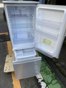 SHARP(シャープ)167L 2ドア冷凍冷蔵庫 SJ-D17E-S 2019年製