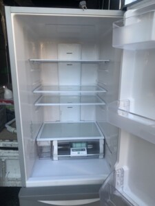 HITACHI(日立)315L 3ドア冷蔵 R-K320FV 2015年製