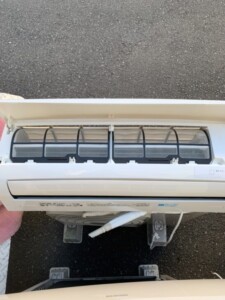 IRIS OHYAMA(アイリスオーヤマ)2.2Kw ルームエアコン IRR-2218-C 2018年製