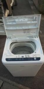Panasonic(パナソニック)5.0㎏ 全自動洗濯機 NA-F50B10C 2017年製