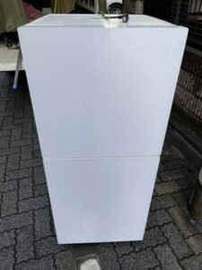 TWINBIRD(ツインバード)146L 2ドア冷蔵庫 HR-E915 2019年製