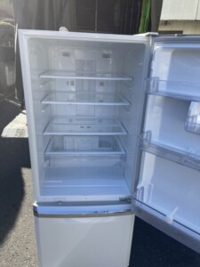 MITSUBISHI(三菱)298L 2ドア冷蔵庫 MR-D30X-W 2015年製