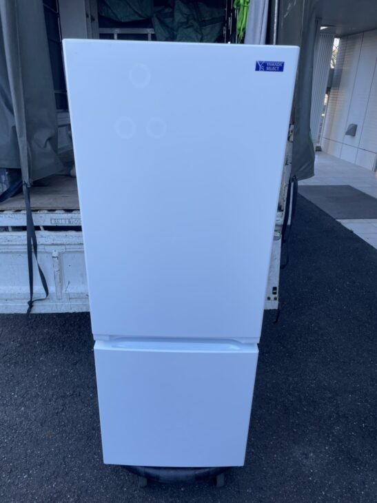 埼玉県富士見市にてヤマダ製2ドア冷蔵庫YRZ-F15G1 2020年製を無料でお引き受け致しました。