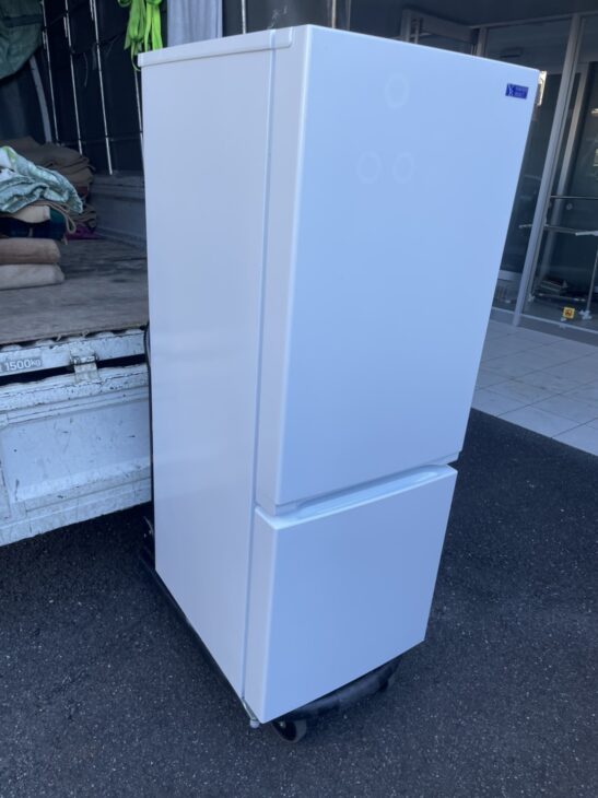 埼玉県富士見市にてヤマダ製2ドア冷蔵庫YRZ-F15G1 2020年製を 無料引取
