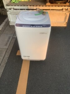 SHARP(シャープ)7.0㎏ 全自動洗濯機 ES-T710-W 2017年製