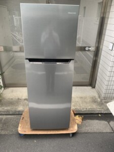 Hisense(ハイセンス)227L 2ドア冷蔵庫 HR-B2302 2020年製