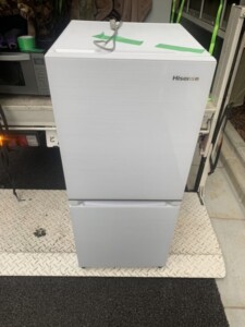 Hisense(ハイセンス)134L 2ドア冷蔵庫 HR-G13B-W 2021年製