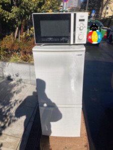 SHARP(シャープ)137L 2ドア冷蔵庫 SJ-D14E-W 2018年製