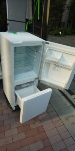 Hisense(ハイセンス)134L 2ドア冷蔵庫 HR-G13B-W 2019年製