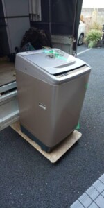 HITACHI（日立）10.0㎏ 全自動洗濯機 BW-KSV100B 2018年製