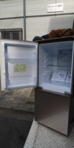 SHARP(シャープ)137L 2ドア冷蔵庫 SJ-GD14D-C 2018年製