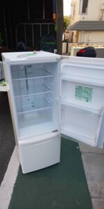 Panasonic(パナソニック)168L 2ドア冷蔵庫 NR-B17B-W 2019年製