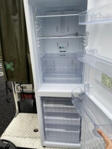 SHARP(シャープ) 310L 2ドア冷蔵庫 SJ-AK31F-W 2020年製