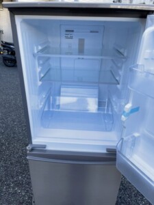 SHARP(シャープ)137L 2ドア冷蔵庫 SJ-D14E-N 2019年製