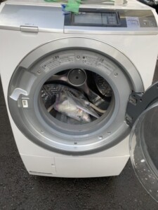 HITACHI(日立)10.0㎏ ドラム式洗濯乾燥機 BD-ST9700R 2014年製