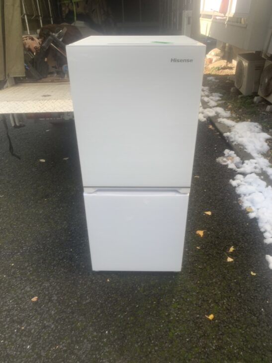 ハイセンス2ドア冷蔵庫HR-G13B-W 2020年製をお引き受けしました。