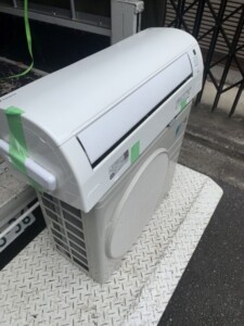 DAIKIN(ダイキン) 2.2kwルームエアコン AN22WEBKS-W 2019年製