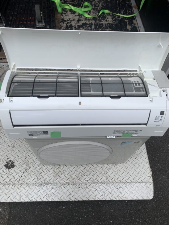 DAIKIN(ダイキン) 2.2kwルームエアコン AN22WEBKS-W の 出張査定依頼 
