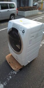 SHARP(シャープ)7.0㎏ ドラム式洗濯乾燥機 ES-S70-WR 2015年製